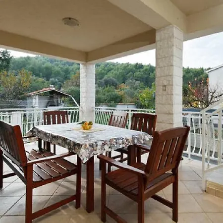 Ivarossa Appartement Trogir