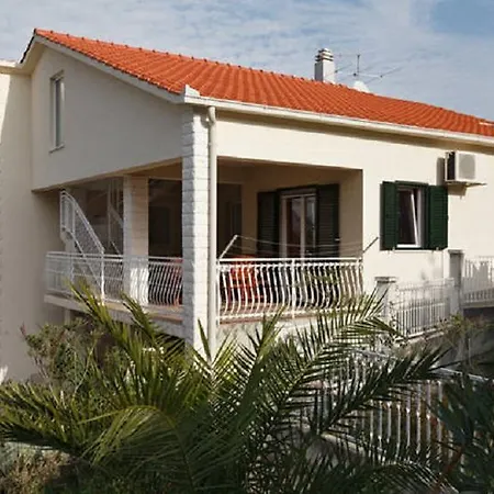 Vila Ivarossa