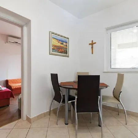Vila Ivarossa Apartament *